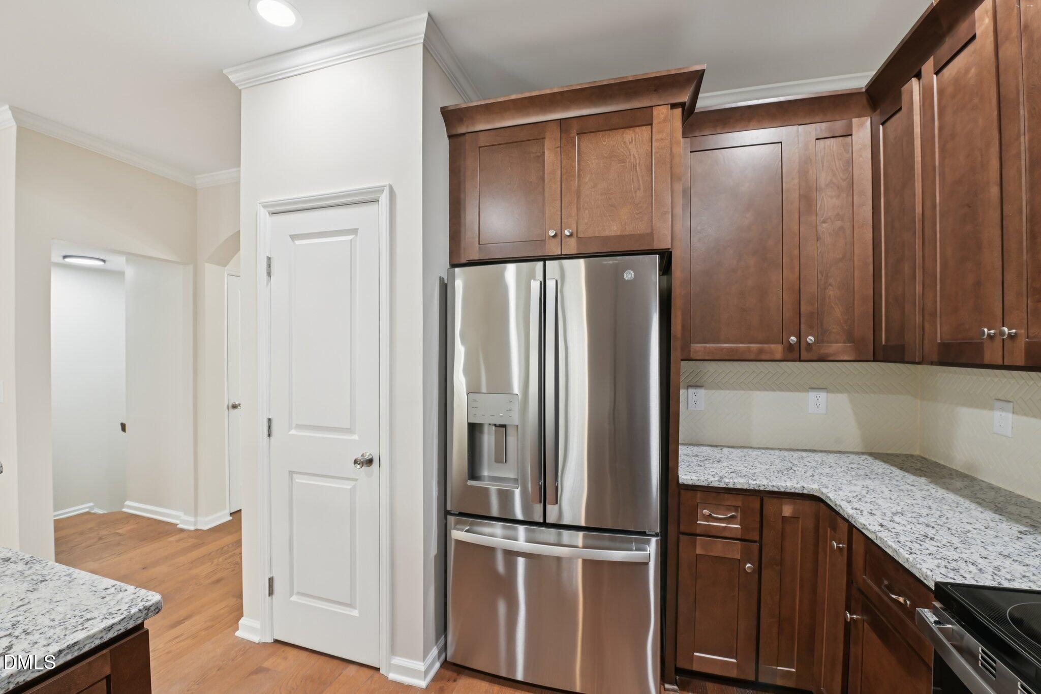 5919 Hourglass Court Raleigh, NC 27612 - Photo 13 of 33