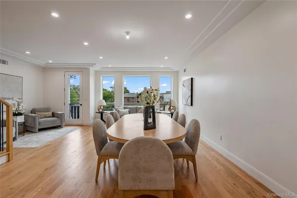 $979,000 | 17 Union Road, Unit 208, Spring Valley, NY 10977