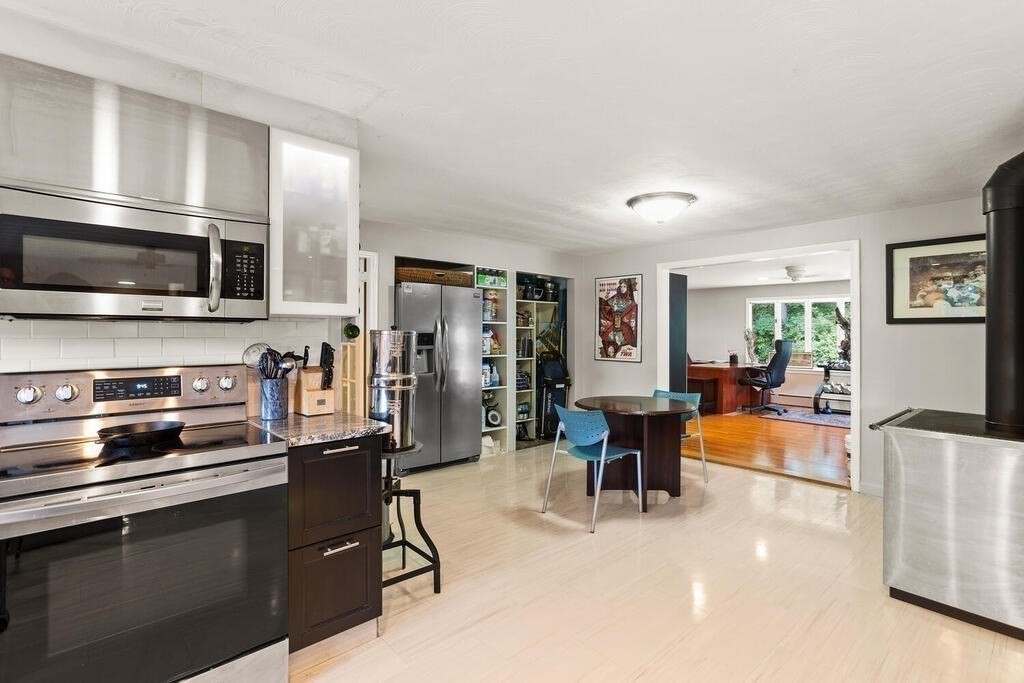 47 Joseph Road Framingham, MA 01701 - Photo 11 of 30