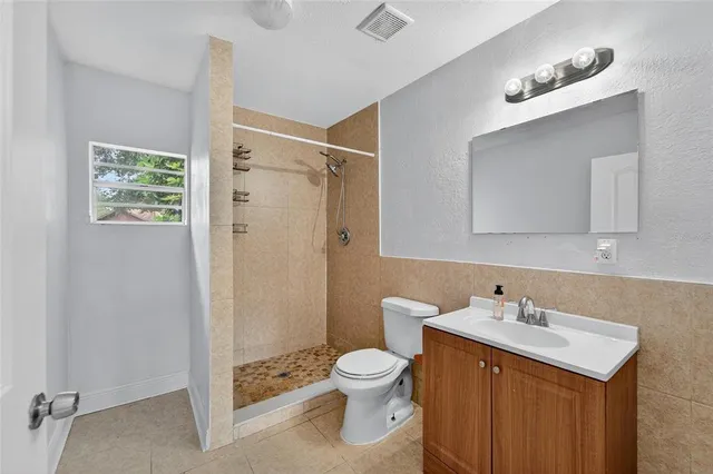 $305,000 | 1250 Mitchell Street, Lakeland, FL 33801