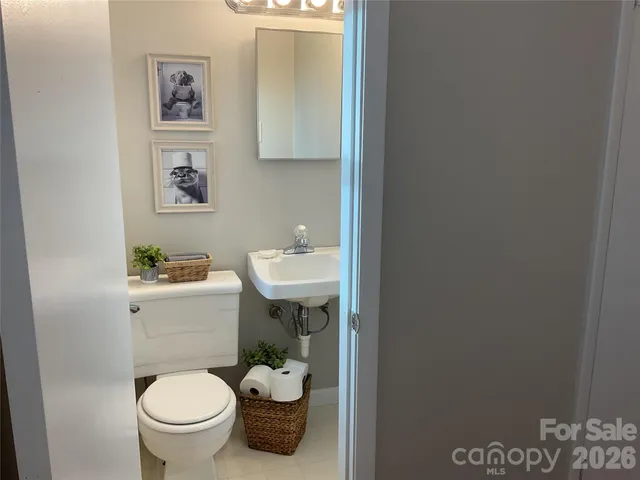 $195,000 | 2132 14th Ave Drive Northeast, Hickory, NC 28601