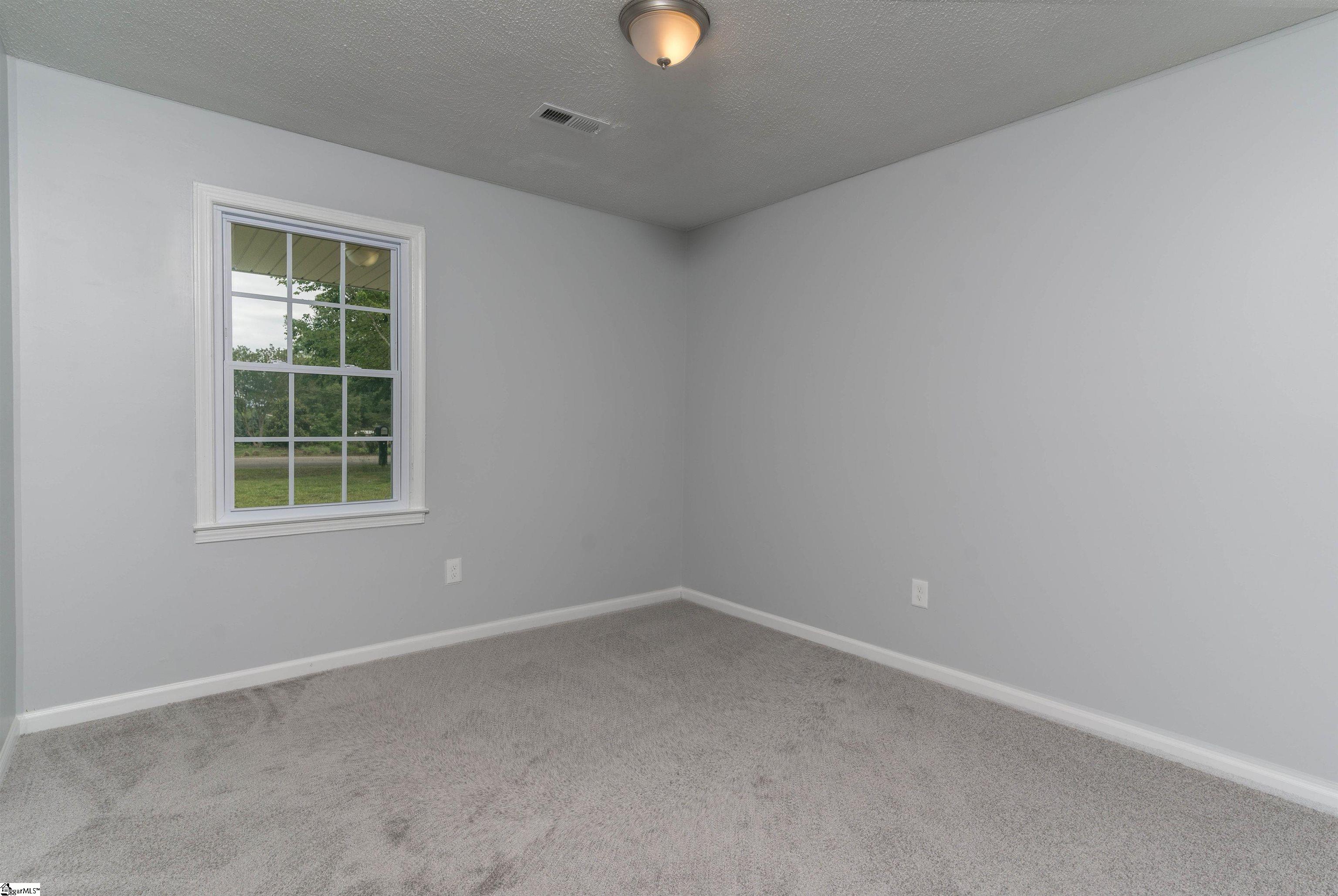 1095 Mountain Springs Road Anderson, SC 29621 - Photo 12 of 26