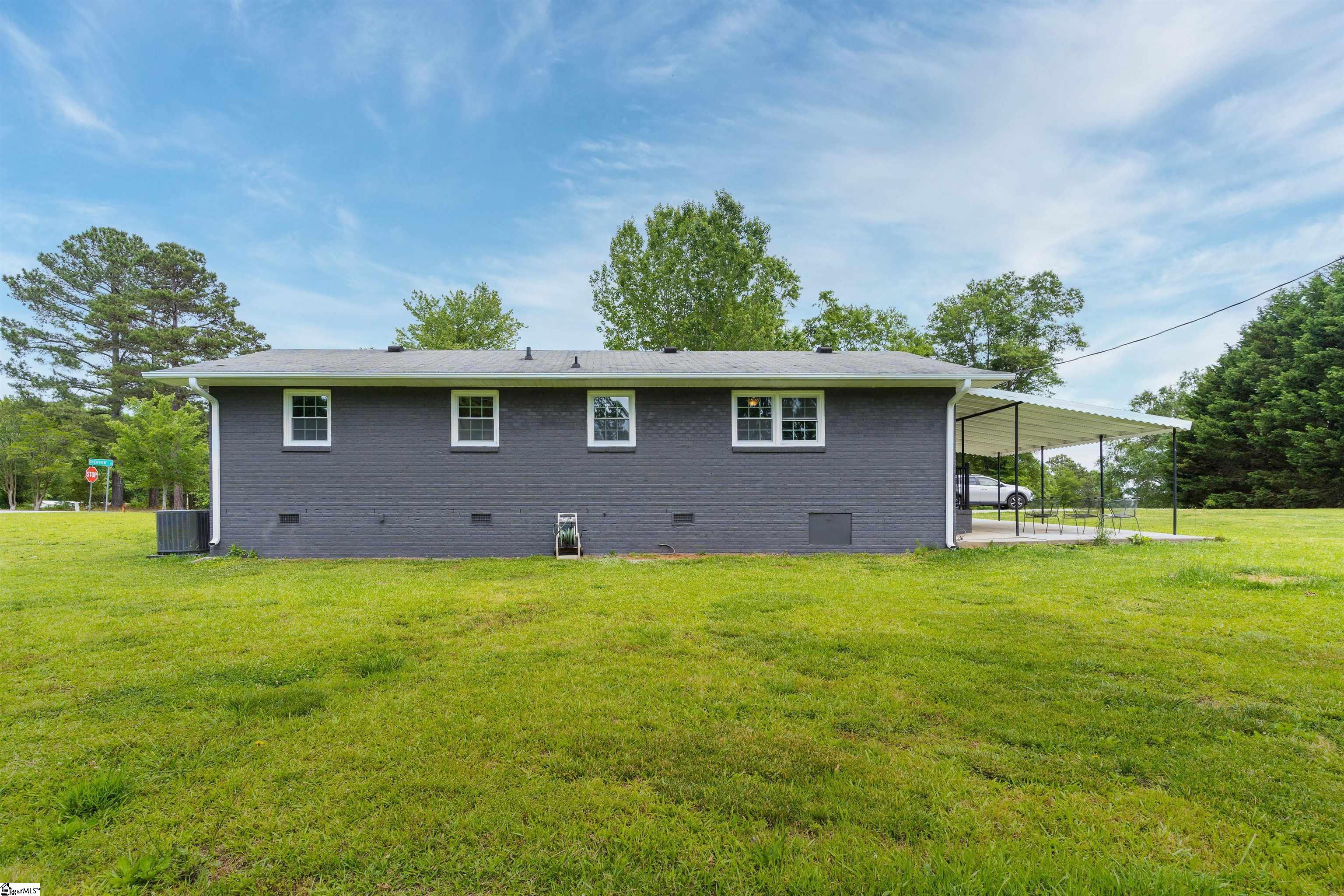 1095 Mountain Springs Road Anderson, SC 29621 - Photo 17 of 26