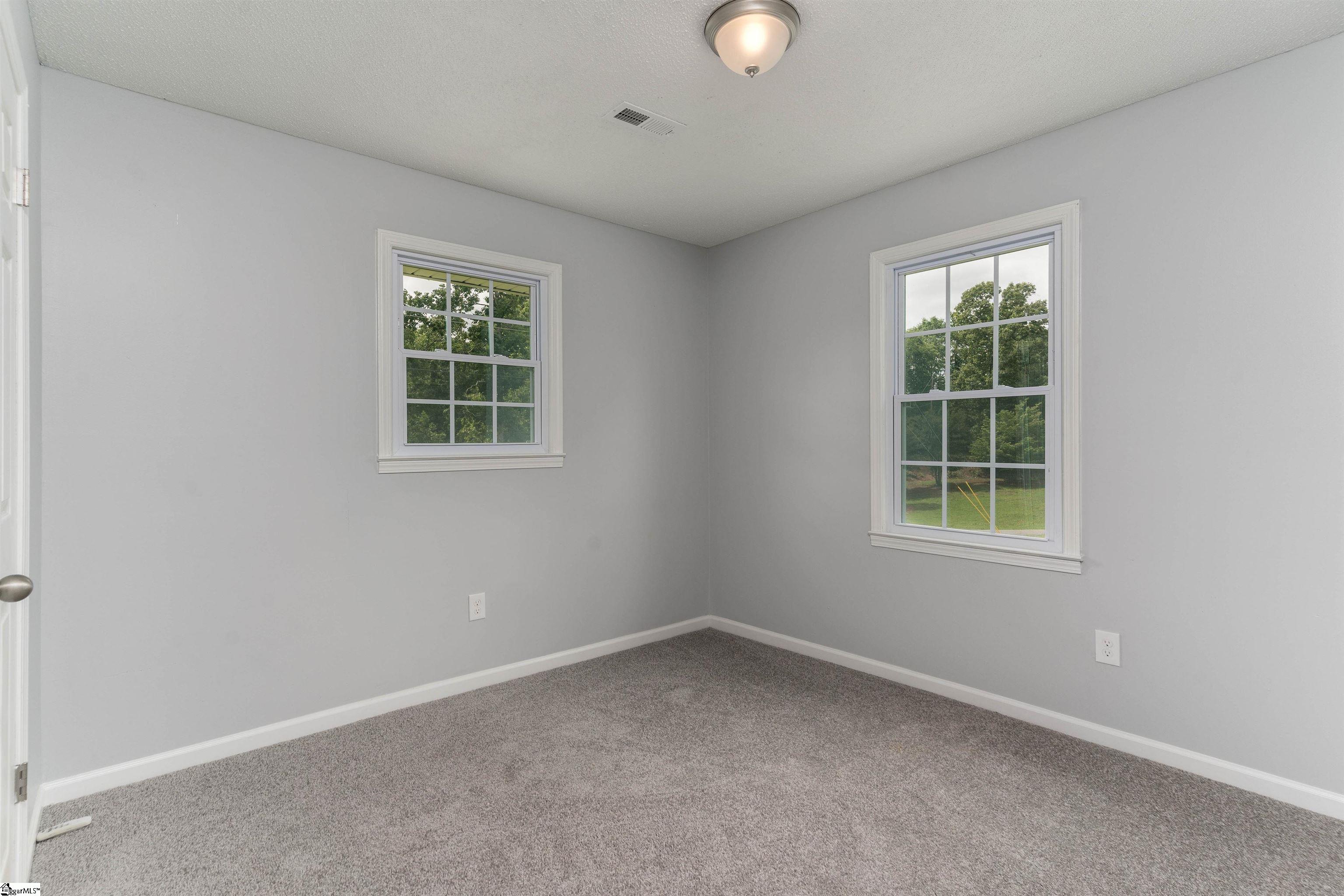 1095 Mountain Springs Road Anderson, SC 29621 - Photo 9 of 26