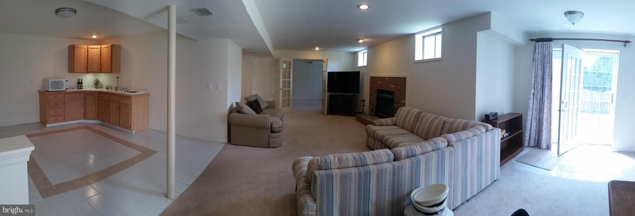 1528 Chapman Road Crofton, MD 21114 - Photo 22 of 29 Kitchen
