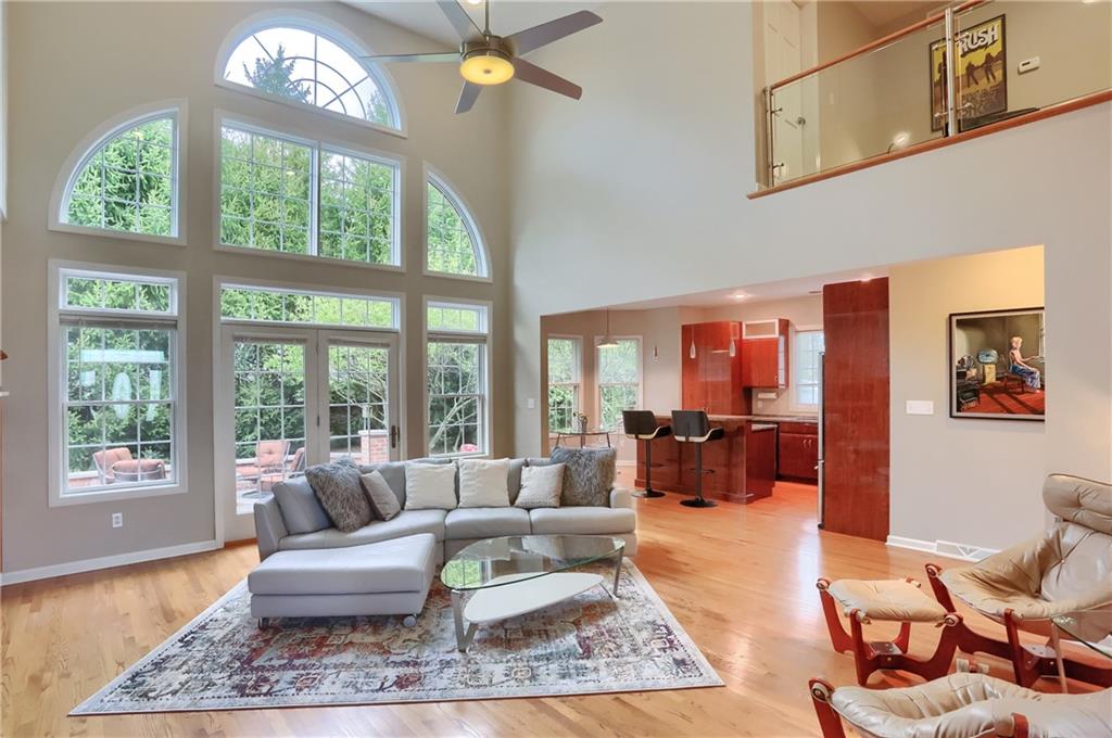 202 Keystone Crossing Clinton, PA 15026 - Photo 11 of 50