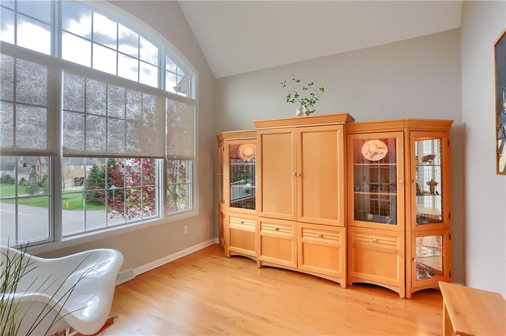 202 Keystone Crossing Clinton, PA 15026 - Photo 25 of 50