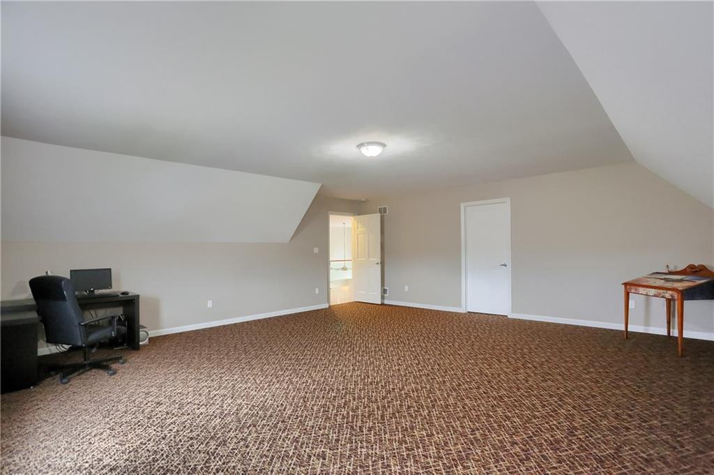 202 Keystone Crossing Clinton, PA 15026 - Photo 41 of 50