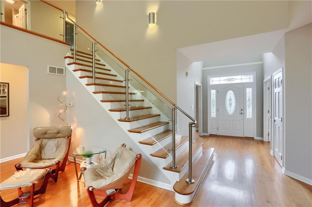 202 Keystone Crossing Clinton, PA 15026 - Photo 6 of 50