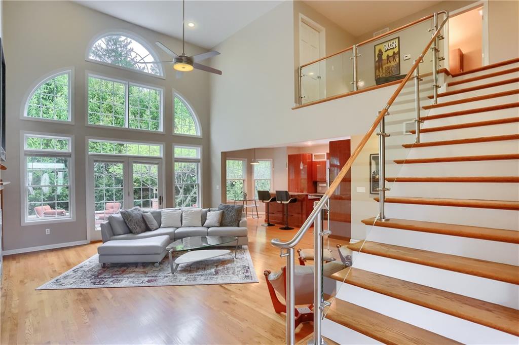 202 Keystone Crossing Clinton, PA 15026 - Photo 7 of 50