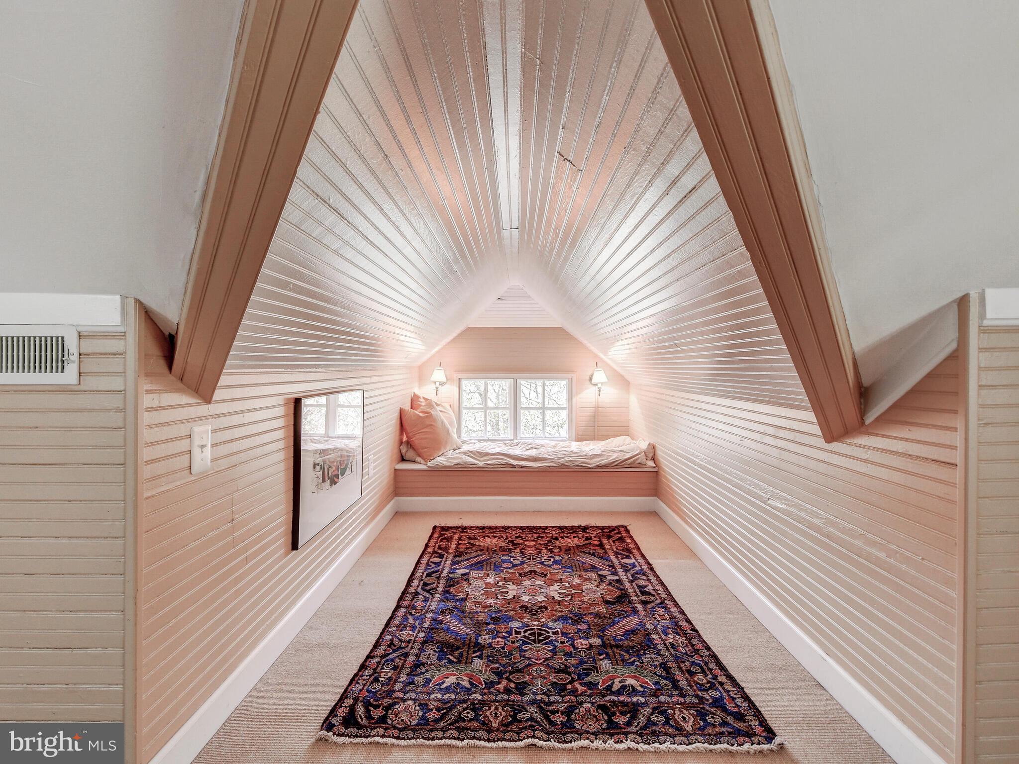 405 Edgevale Road Baltimore, MD 21210 - Photo 22 of 26 Cozy nap nook