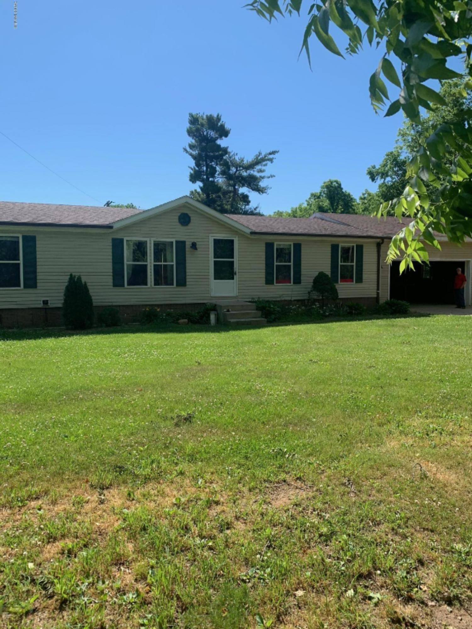 59149 Pine Grove Road Colon, MI 49040 - Photo 2 of 23 IMG_1458