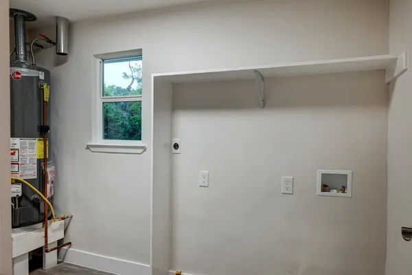 $1,880 | 5001 Cottonwood Circle, Unit A, Austin, TX 78723