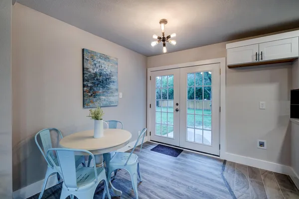 $1,880 | 5001 Cottonwood Circle, Unit A, Austin, TX 78723