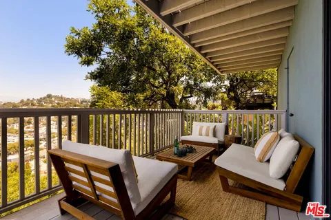 $1,225,000 | 1863 Burnell Drive, Los Angeles, CA 90065
