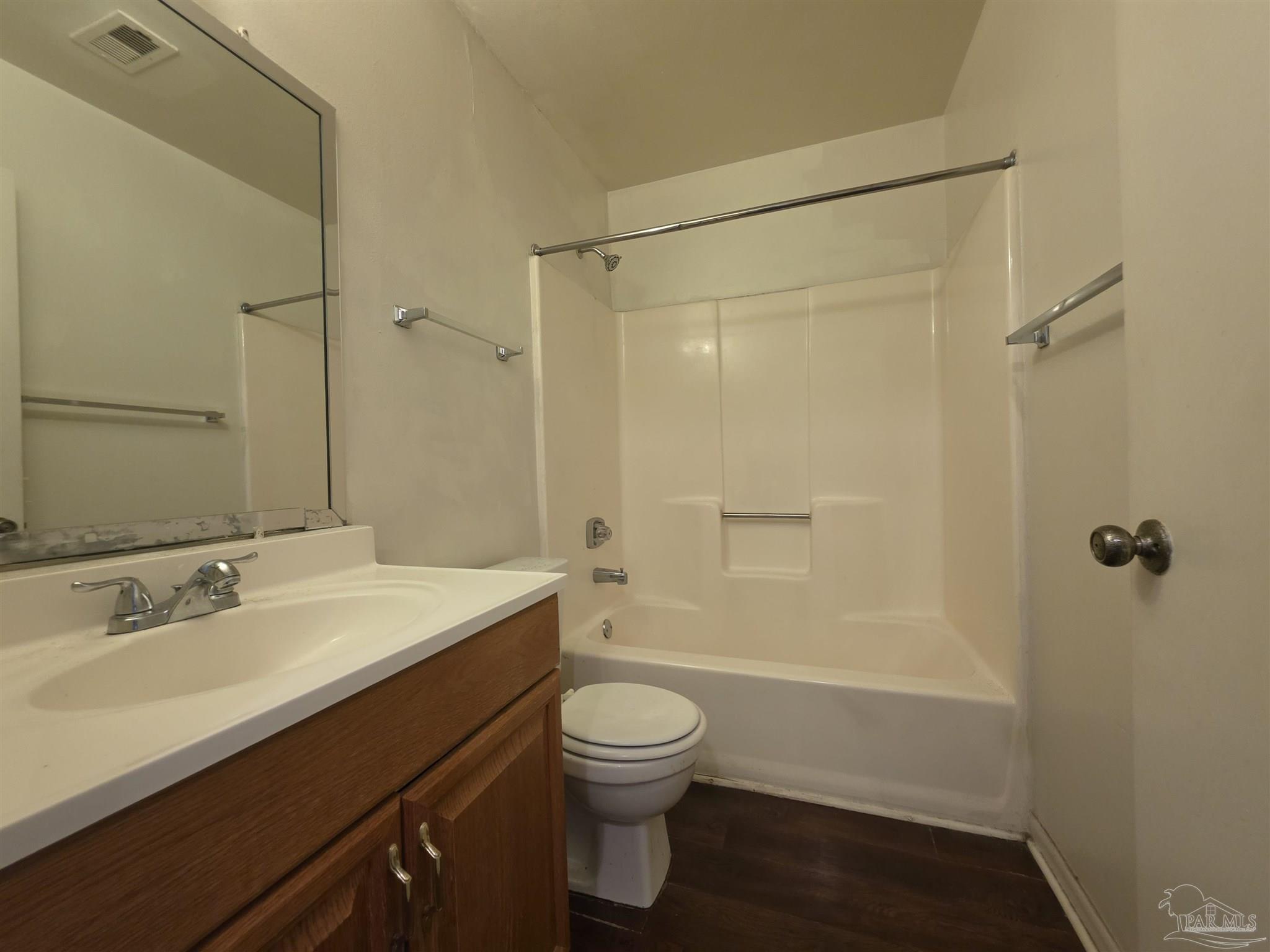6288 Hamilton Bridge Road, Unit 304 Milton, FL 32570 - Photo 11 of 12 Gallery Image 11