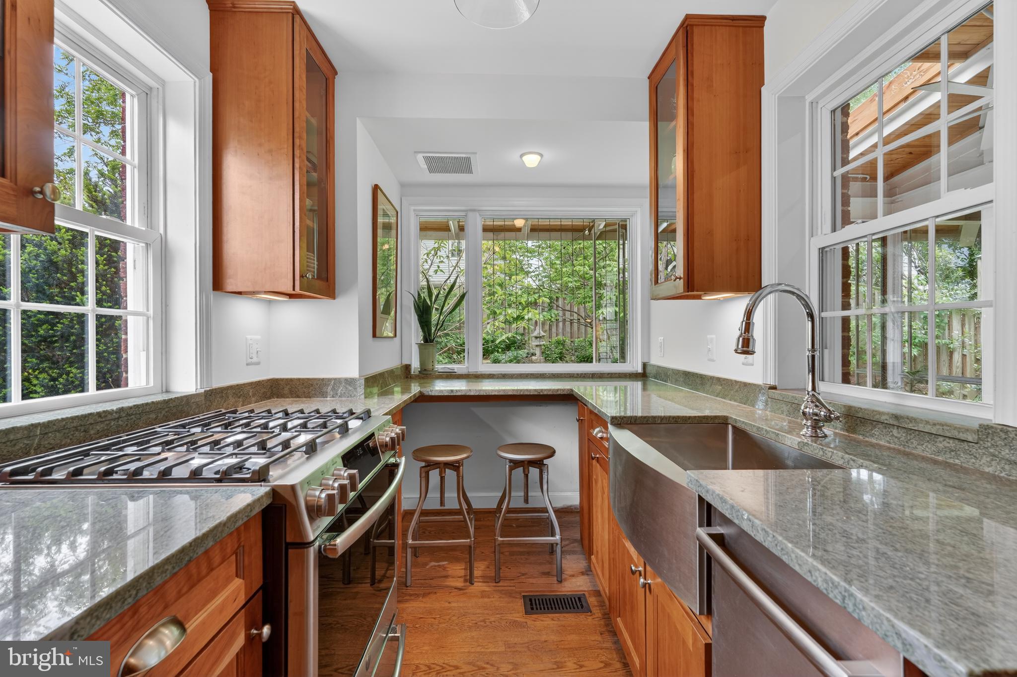 5112 26th Road North Arlington, VA 22207 - Photo 20 of 35