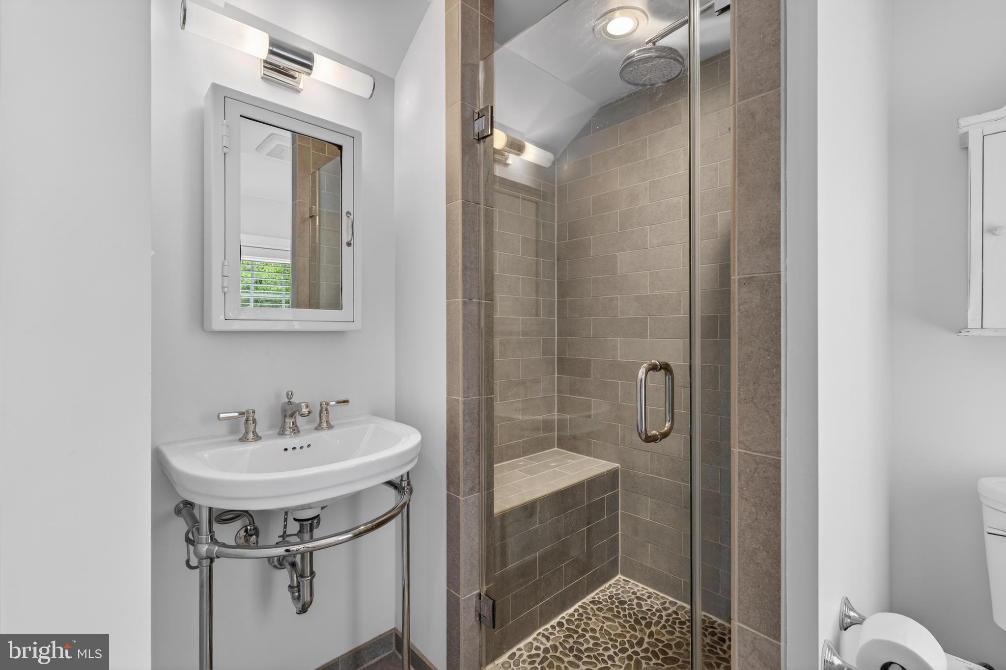5112 26th Road North Arlington, VA 22207 - Photo 26 of 35