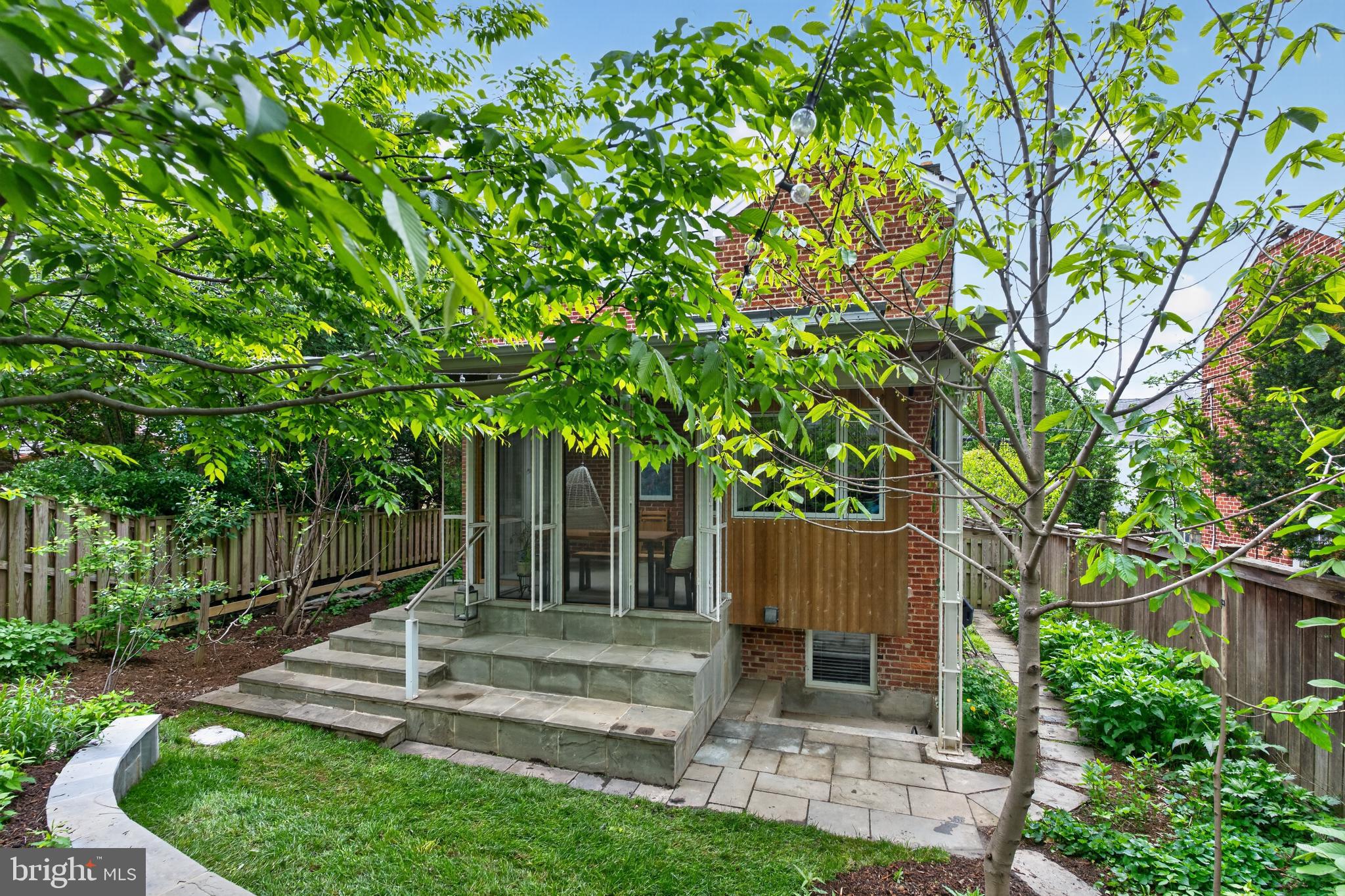 5112 26th Road North Arlington, VA 22207 - Photo 7 of 35