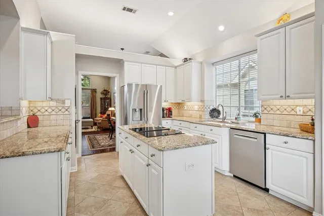 $640,000 | 3720 Stockport Drive, Plano, TX 75025