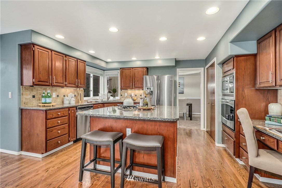 15400 93rd Place Northeast Bothell, WA 98011 - Photo 12 of 39 Gallery Image 12