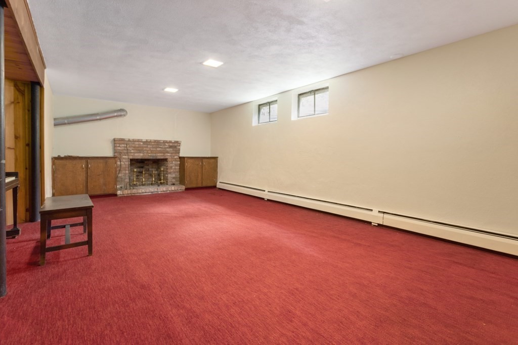 105 Gleason Road Reading, MA 01867 - Photo 32 of 40