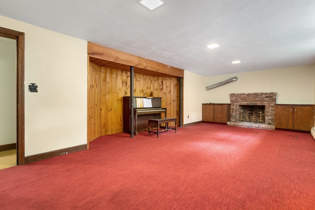105 Gleason Road Reading, MA 01867 - Photo 33 of 40