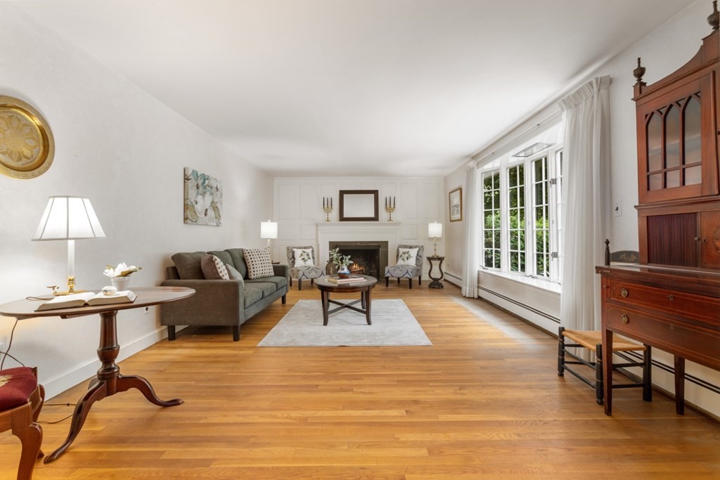 105 Gleason Road Reading, MA 01867 - Photo 6 of 40
