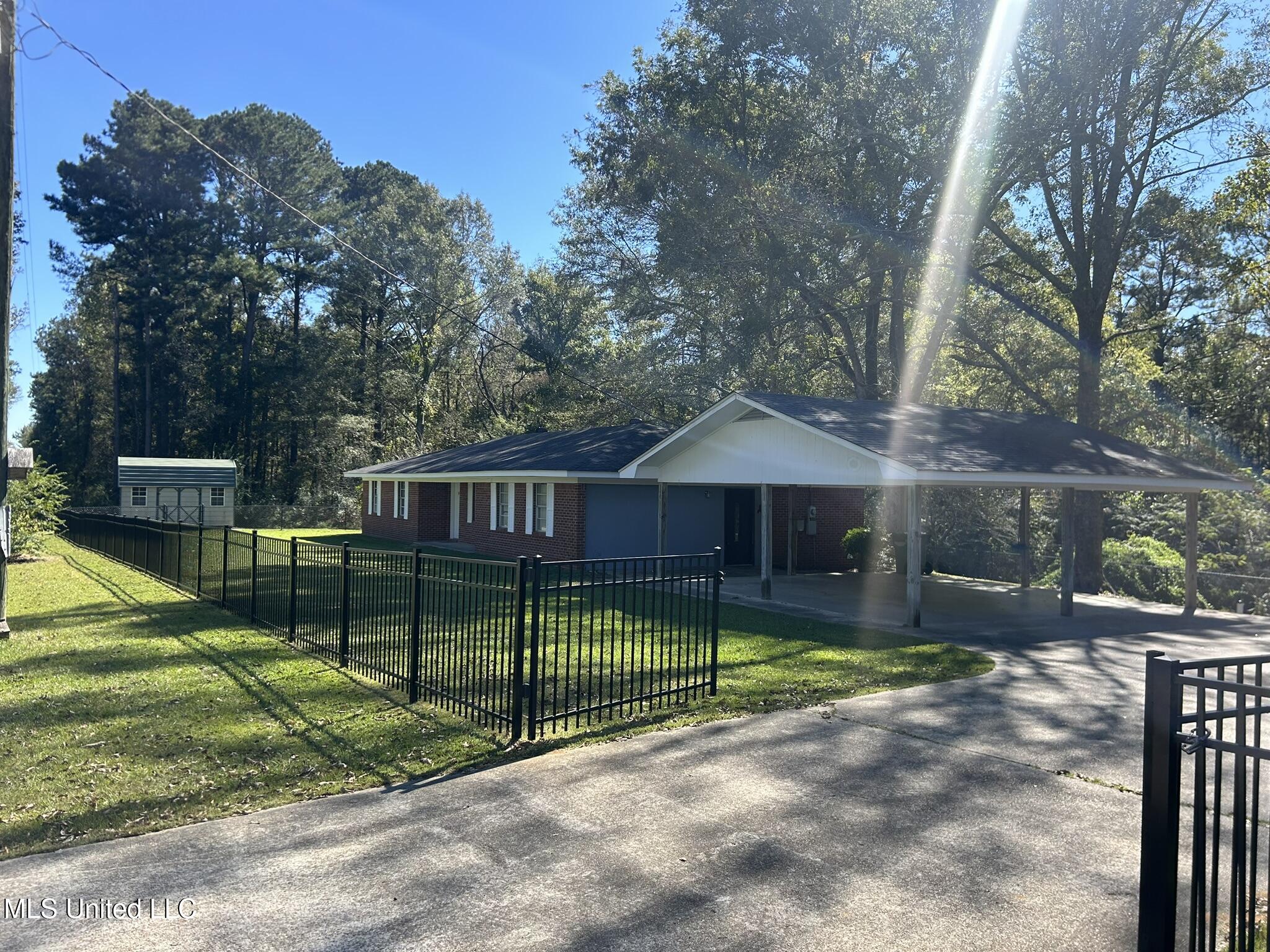 995 Decatur-Conehatta Road Conehatta, MS 39057 - Photo 2 of 28 .