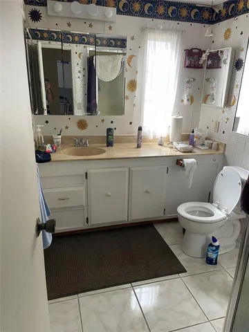 $2,700 | 5724 Lagoon Drive, Fort Lauderdale, FL 33312