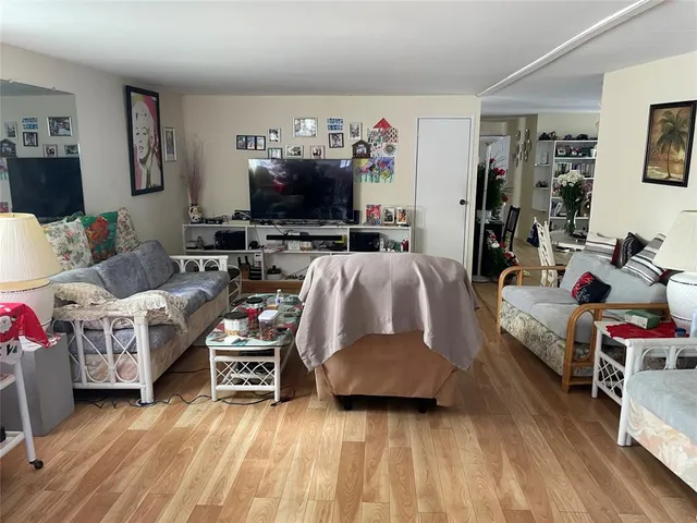 $2,700 | 5724 Lagoon Drive, Fort Lauderdale, FL 33312