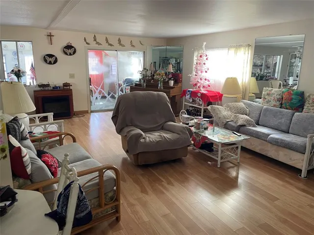 $2,700 | 5724 Lagoon Drive, Fort Lauderdale, FL 33312