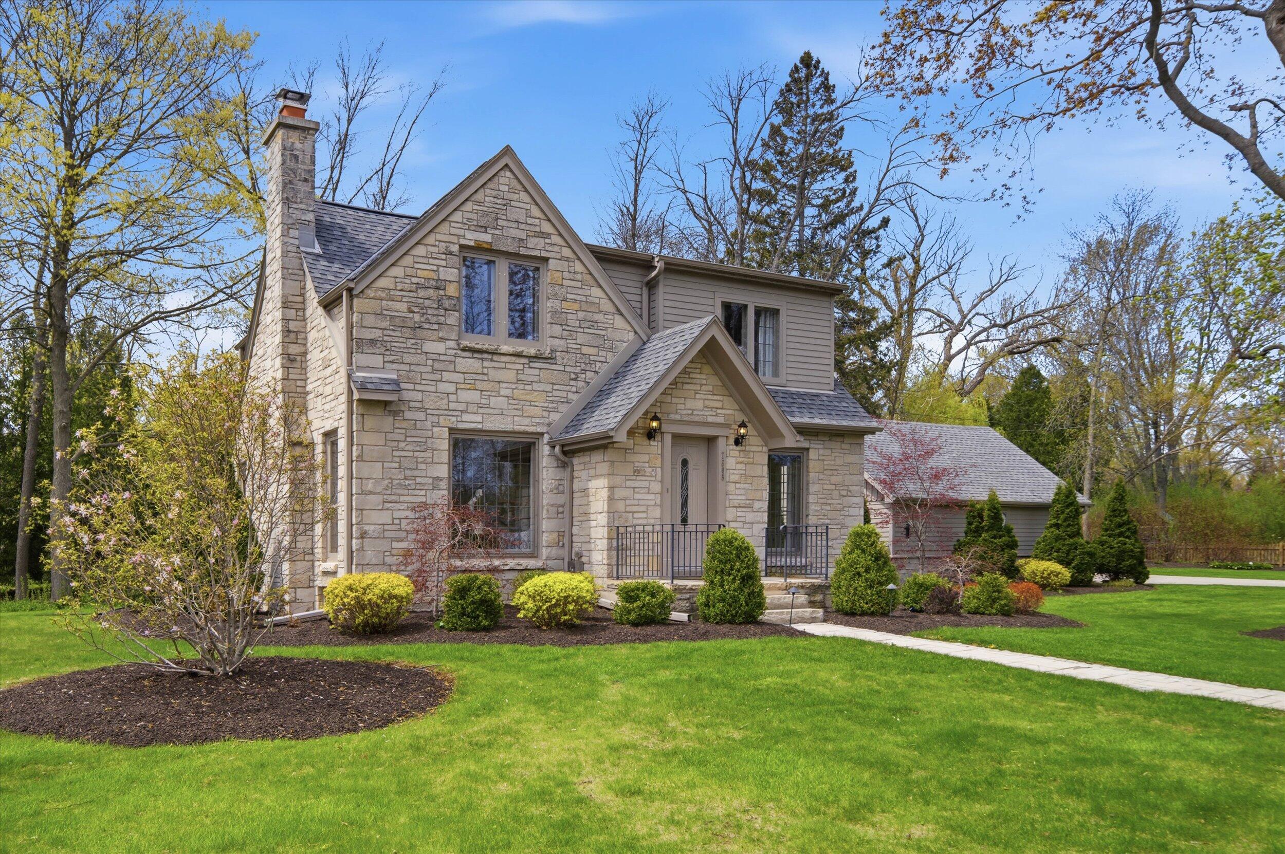7505 North Links Way Fox Point, WI 53217 - Photo 1 of 1 Front Exterior