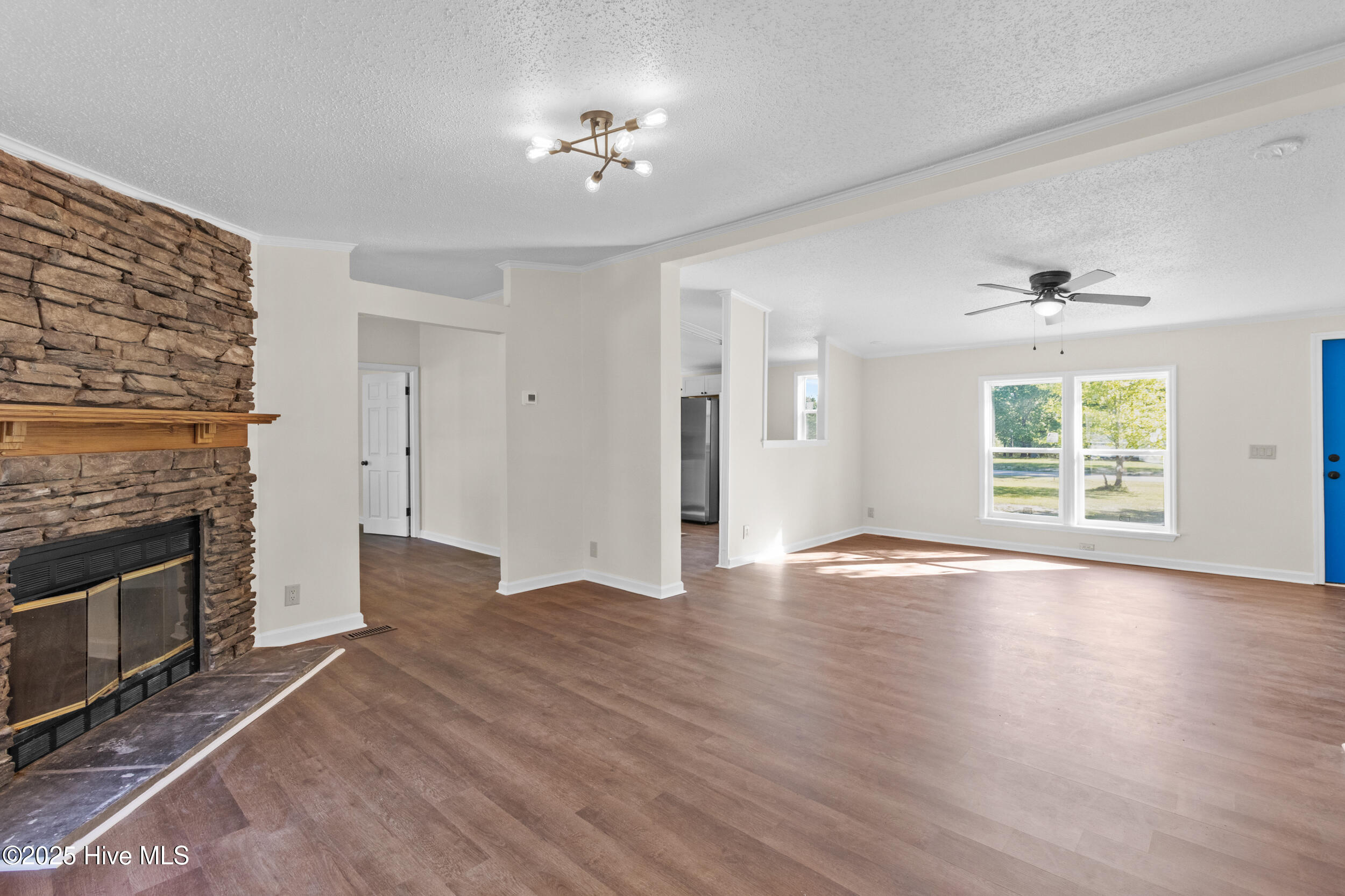 3593 Blue Banks Loop Road Northeast Leland, NC 28451 - Photo 10 of 33 11_family room
