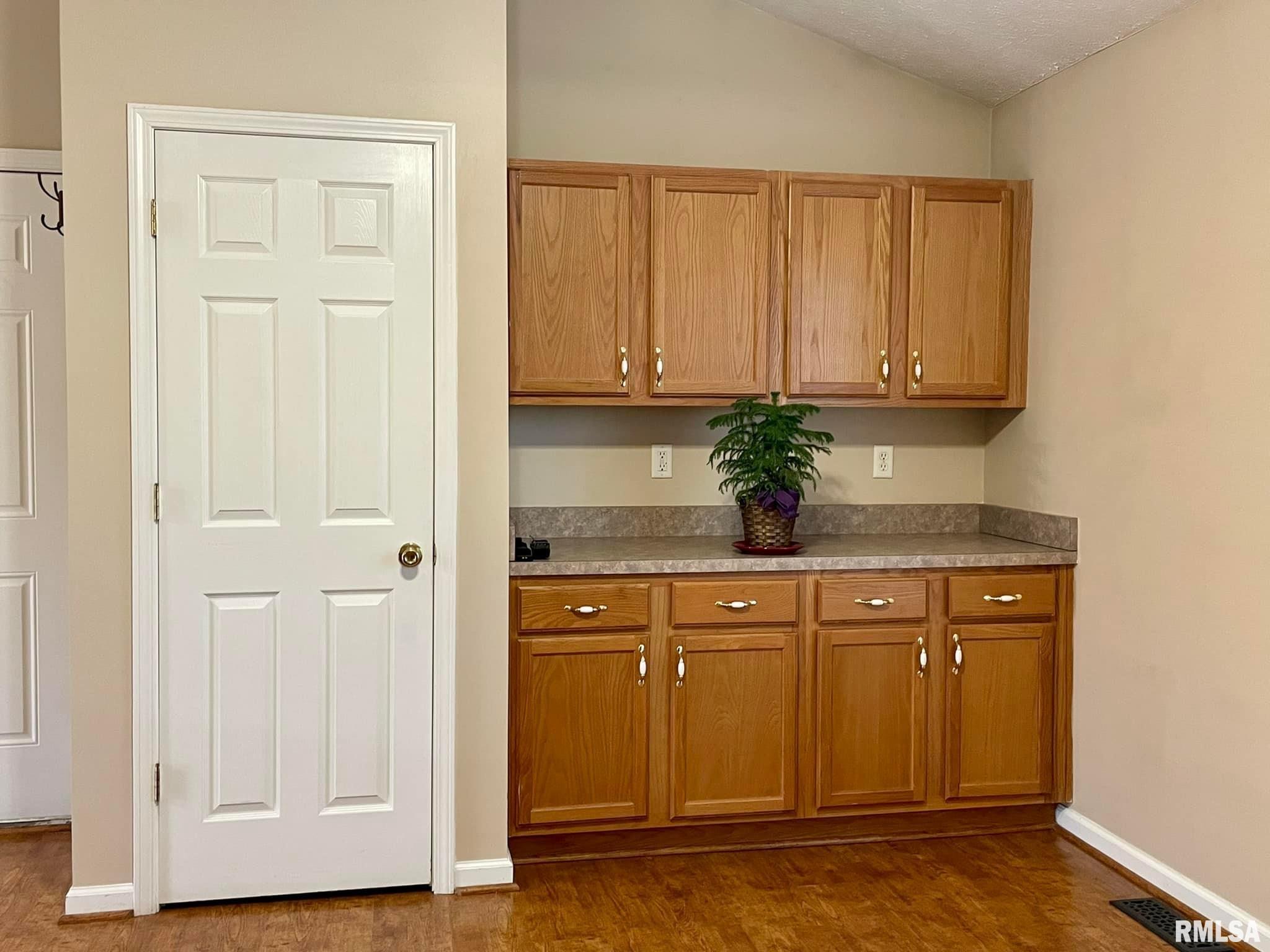 5650 Waldo Church Road Metropolis, IL 62960 - Photo 13 of 45 Gallery Image 13