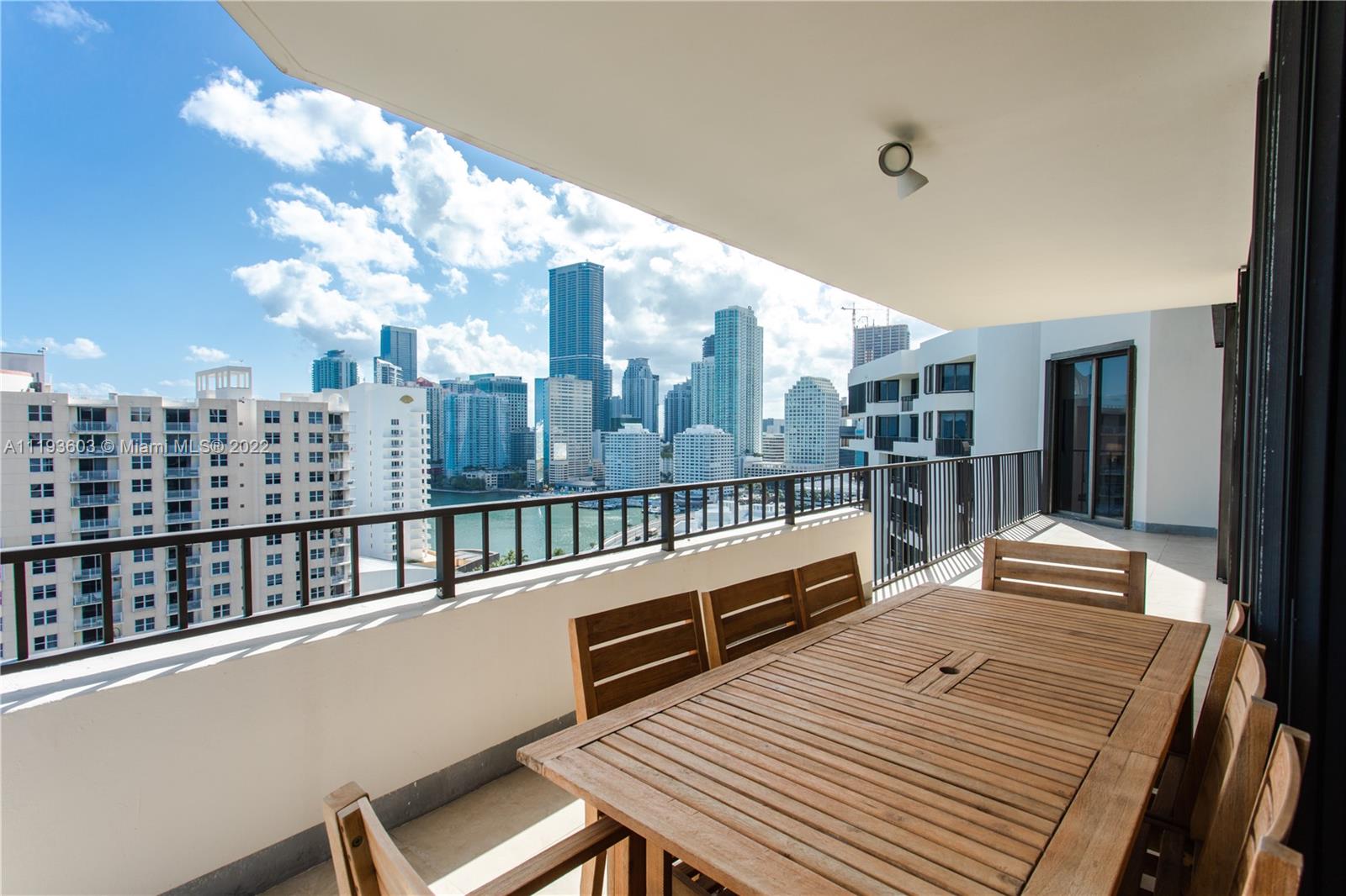 520 Brickell Key Drive, Unit PH03 Miami, FL 33131 - Photo 33 of 75