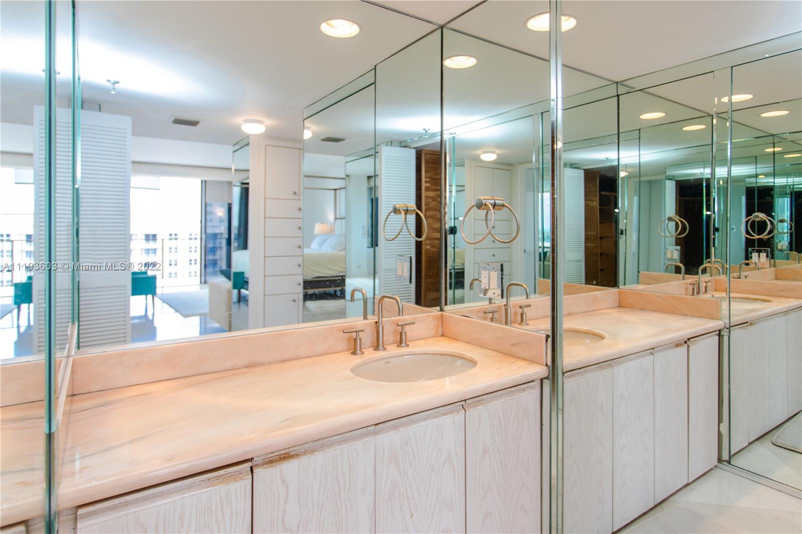 520 Brickell Key Drive, Unit PH03 Miami, FL 33131 - Photo 52 of 75