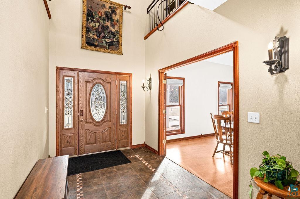 5829 Seville Road Duluth, MN 55811 - Photo 3 of 49 Gallery Image 3