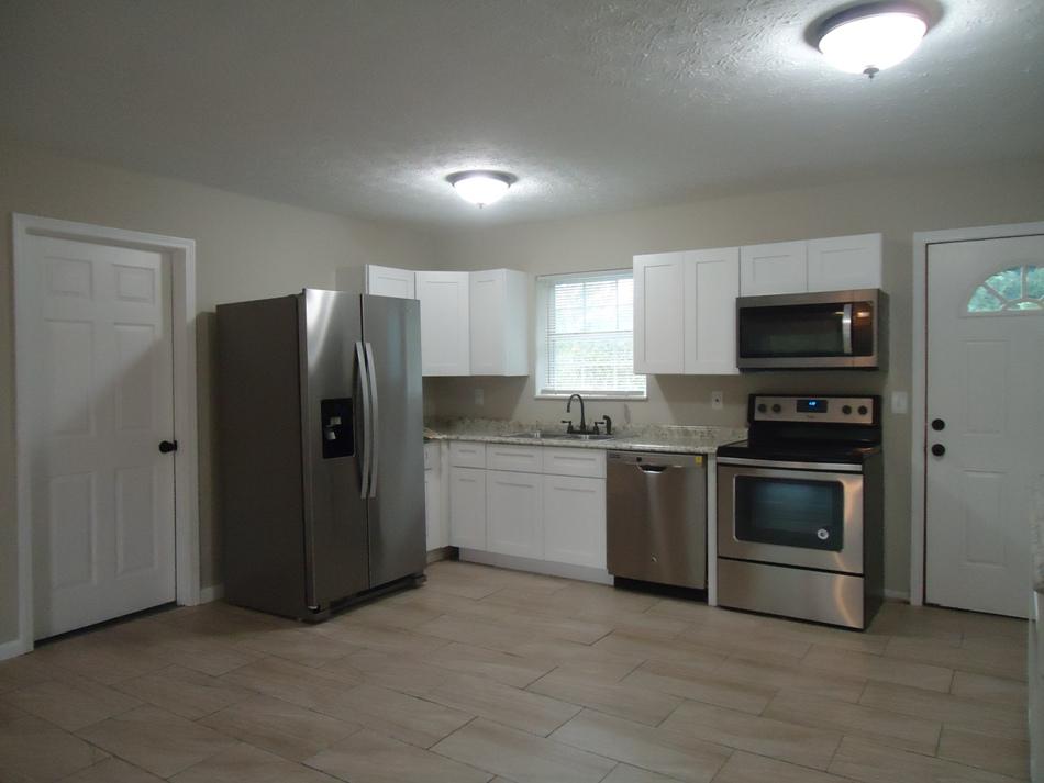 448 Cherokee Hills Road Seymour, TN 37865 - Photo 4 of 16 DSC07749