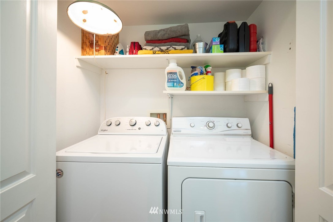 7110 Southwest Point Robinson Road Vashon, WA 98070 - Photo 18 of 30 Gallery Image 18