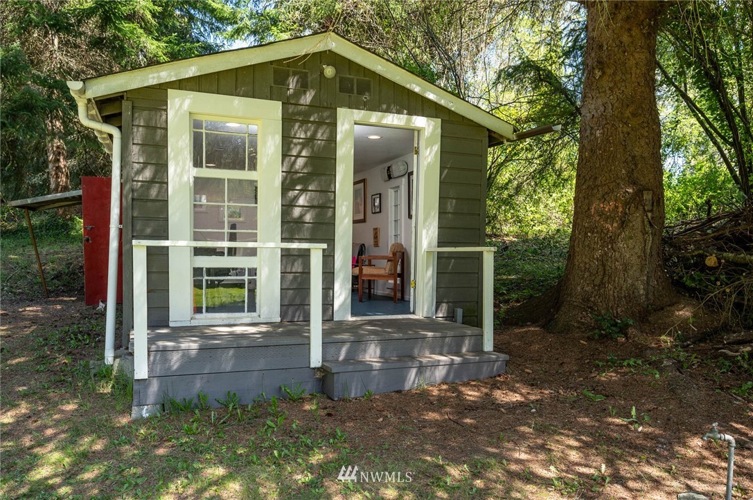 7110 Southwest Point Robinson Road Vashon, WA 98070 - Photo 22 of 30 Gallery Image 22