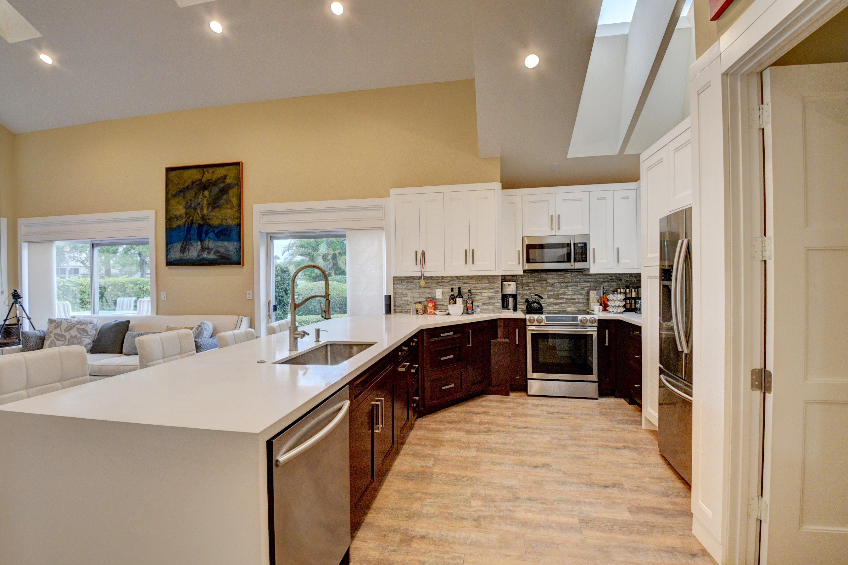 17481 Vía Capri Boca Raton, FL 33496 - Photo 5 of 40 DSC_6240_1_2_3_4