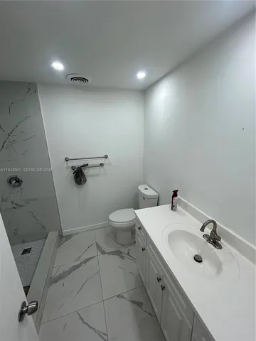 $2,600 | 2630 Southwest 29th Avenue, Unit 2630, Miami, FL 33133