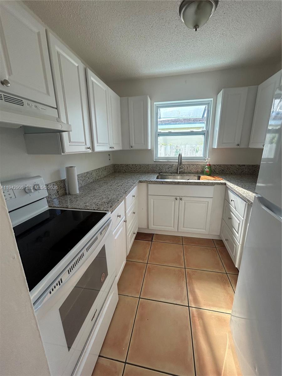 2630 Southwest 29th Avenue, Unit 2630 Miami, FL 33133 - Photo 10 of 13