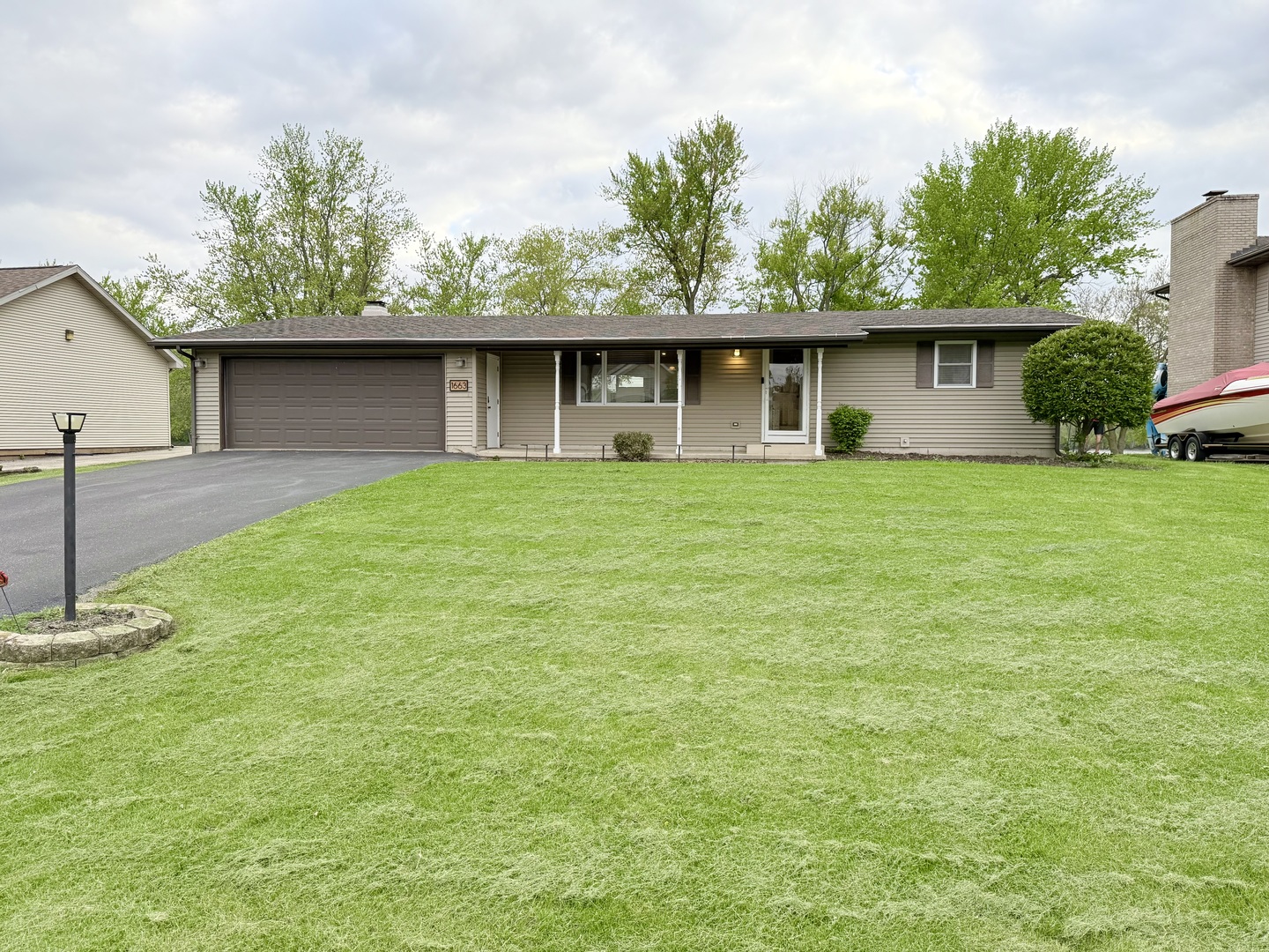 1663 Brandywine Lane Dixon, IL 61021 - Photo 1 of 27 Gallery Image 1