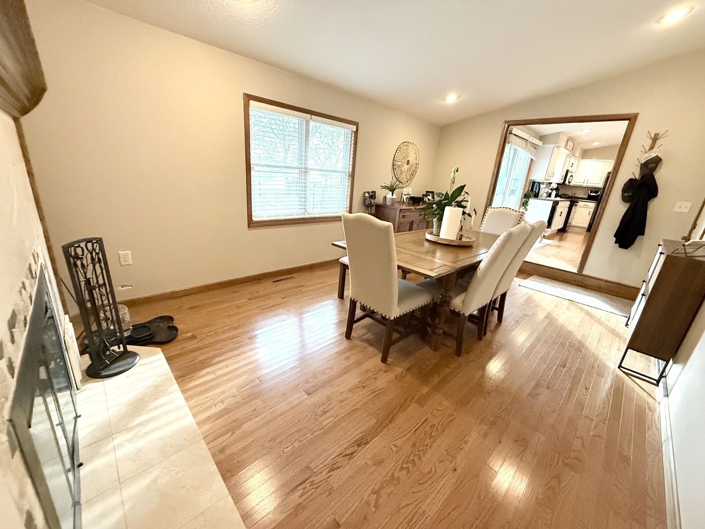 1663 Brandywine Lane Dixon, IL 61021 - Photo 10 of 27 Gallery Image 10