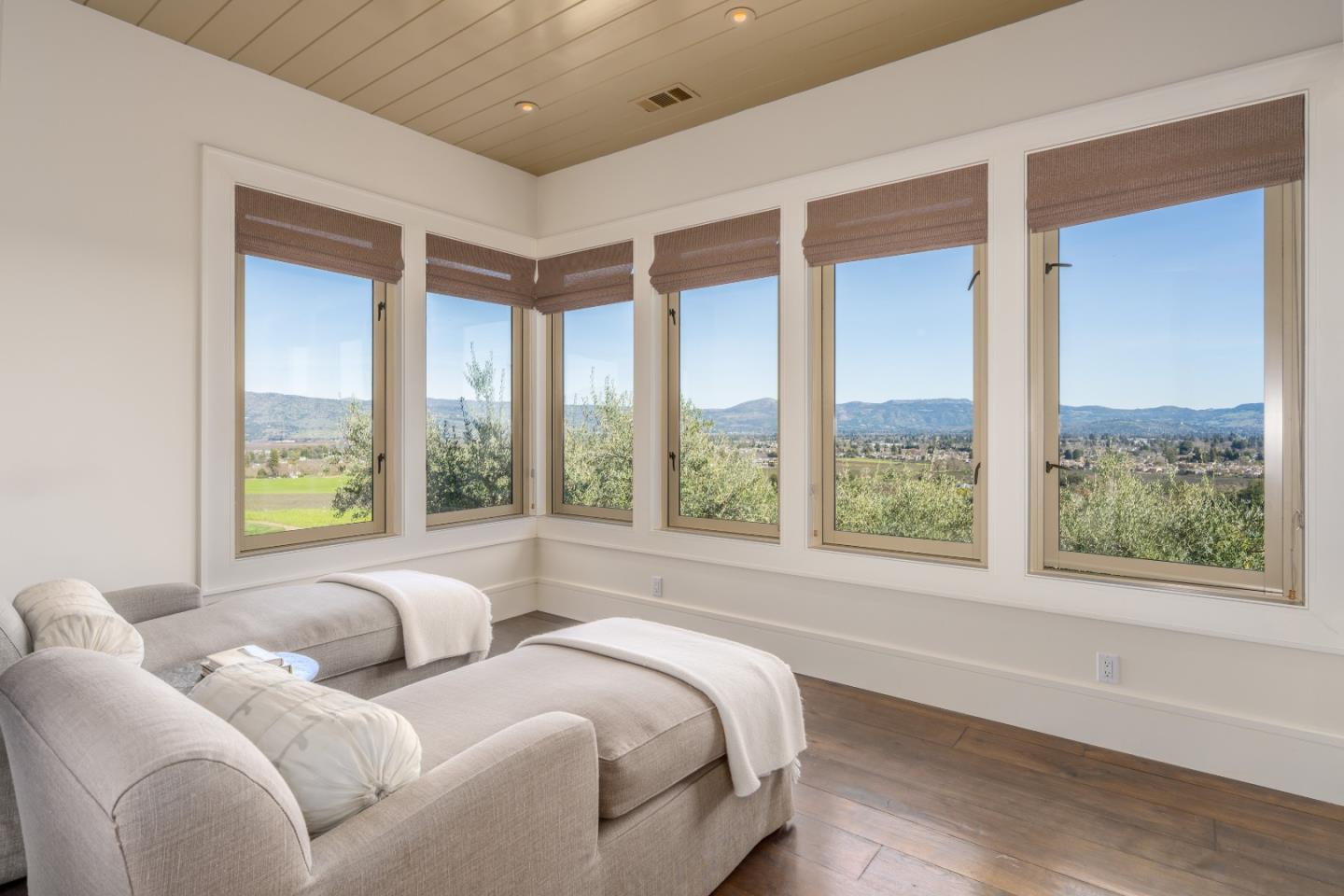 3075 Dry Creek Road Napa, CA 94558 - Photo 9 of 45