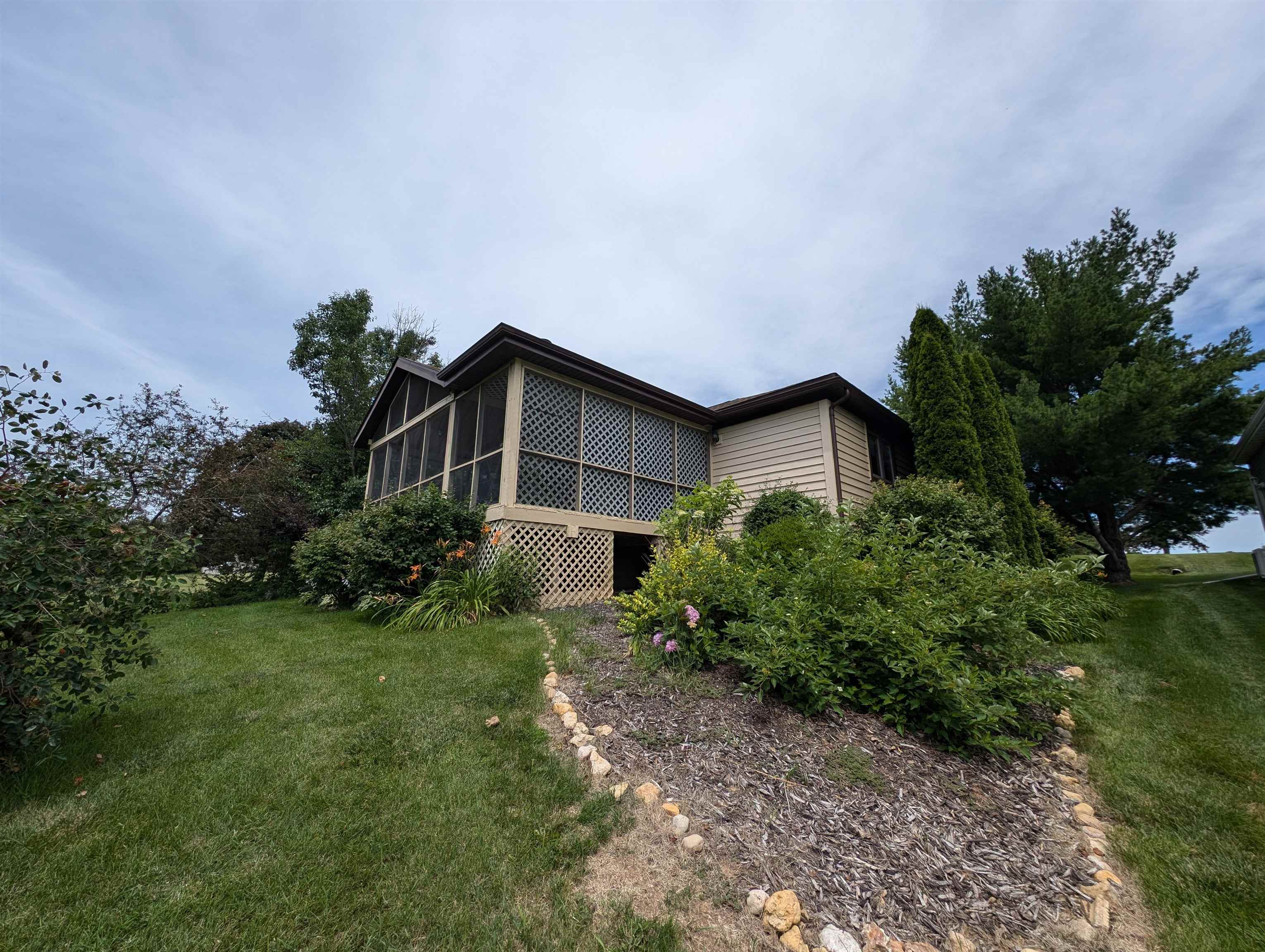 2106 Lake Summerset Road Lake Summerset, IL 61019 - Photo 3 of 31 Gallery Image 3