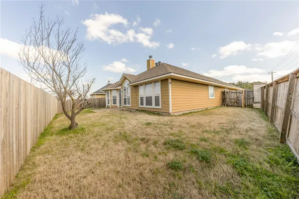 $2,250 | 901 Windmeadows Drive, College Station, TX 77845