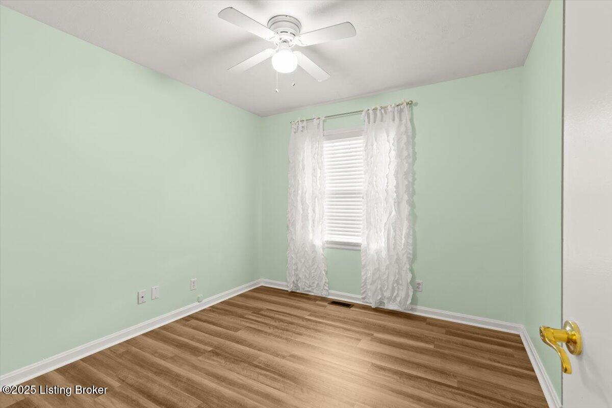 2512 Savannah Road Louisville, KY 40242 - Photo 14 of 26 15-2512 Savannah Rd-15